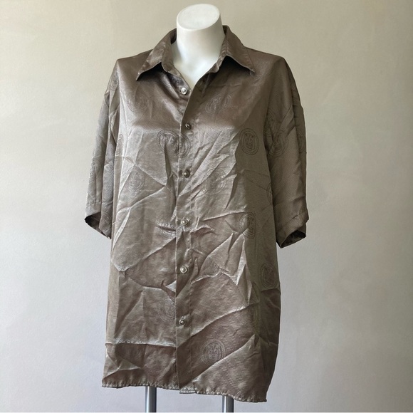 Donaldo | Vintage Lion Embroidered Silky Button Down Short Sleeve Shirt - Picture 3 of 8